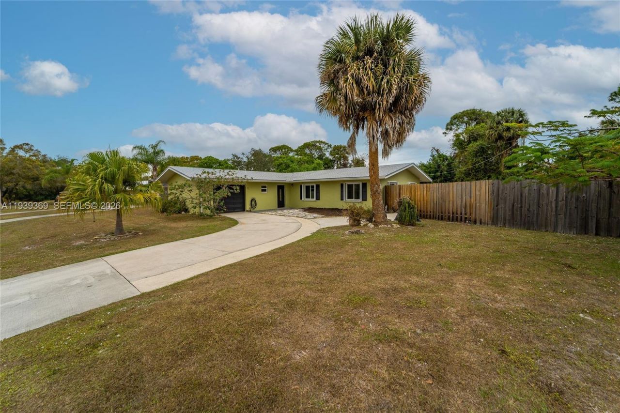 607 N Coconut Ave N, Port Saint Lucie, FL 34952 Photo