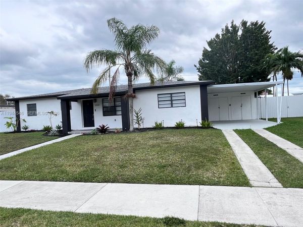 9900 Dominican Dr , Unit N/A, Cutler Bay, FL 33189