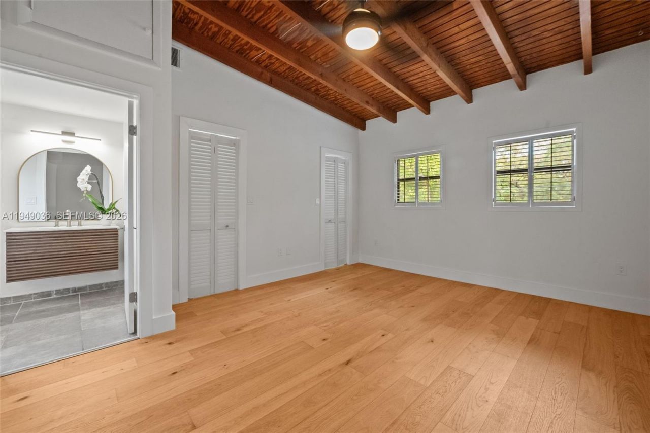 3076 Mcdonald St, Unit B, Miami, FL 33133 Photo