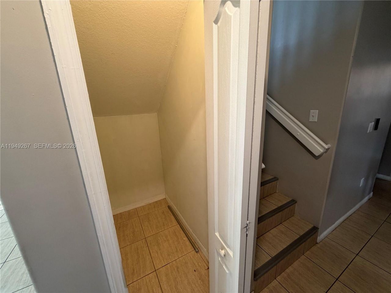 15364 SW 32nd Ter, Miami, FL 33185 Photo