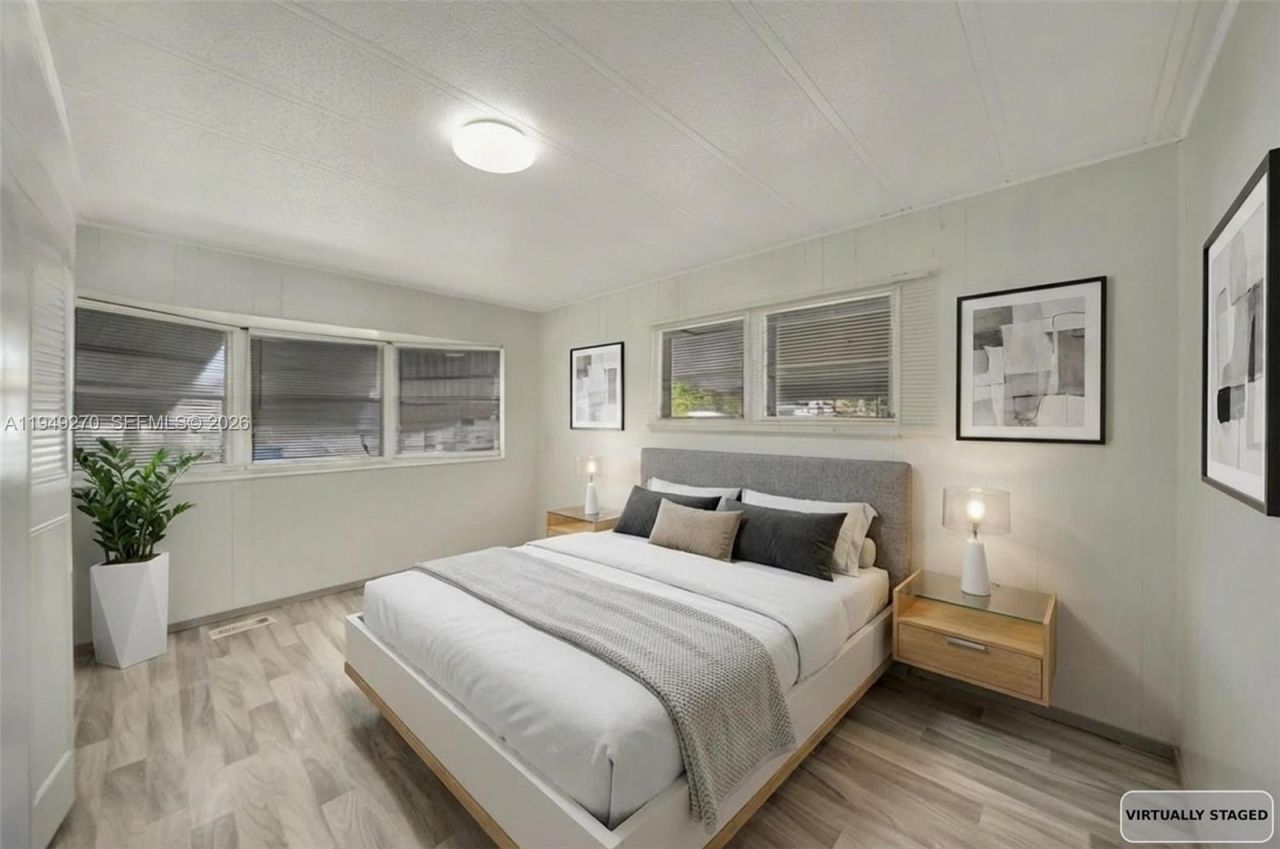 5208 SW 34th St, Davie, FL 33314 Photo