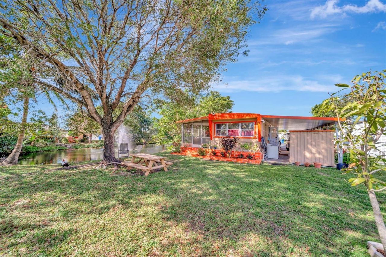 5208 SW 34th St, Davie, FL 33314 Photo