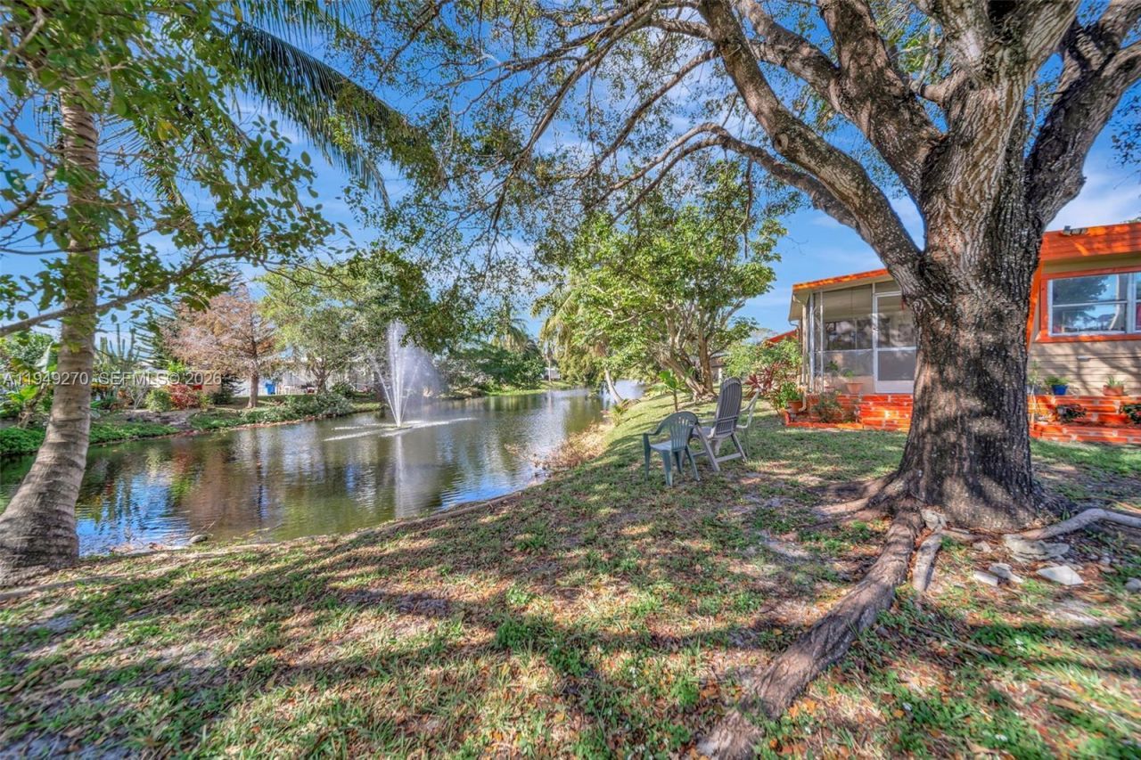 5208 SW 34th St, Davie, FL 33314 Photo