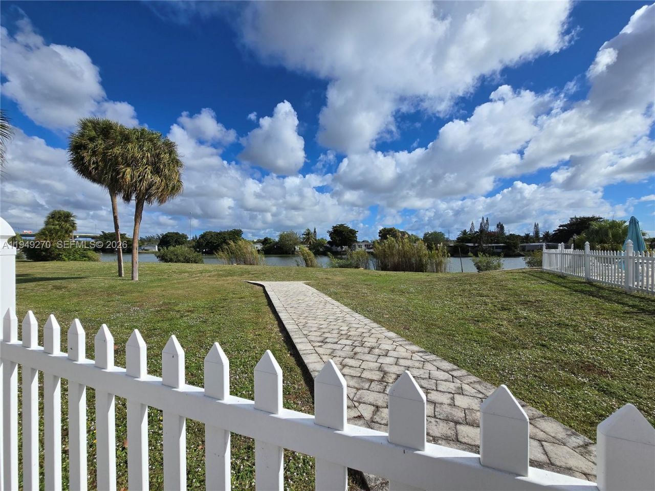 5208 SW 34th St, Davie, FL 33314 Photo