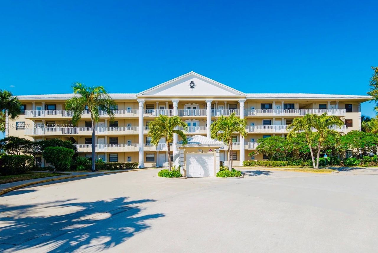 3515 Village Blvd, Unit 206, West Palm Beach, FL 33409 Photo