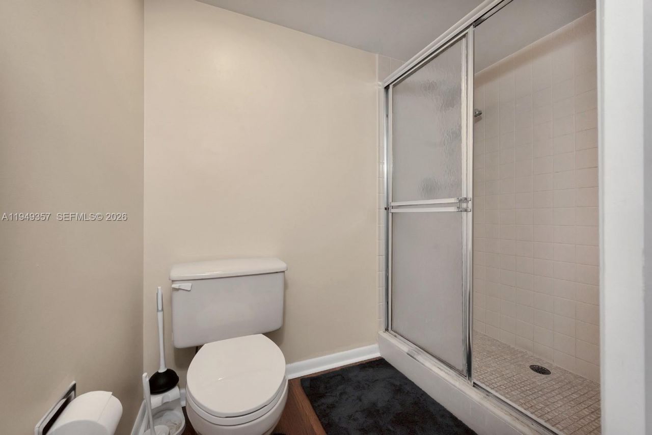 3515 Village Blvd, Unit 206, West Palm Beach, FL 33409 Photo