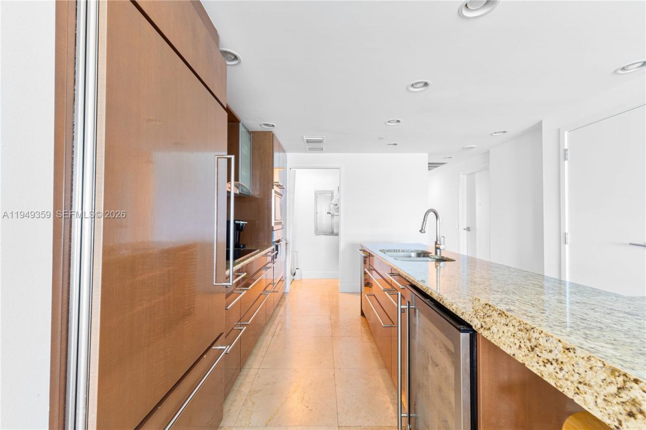 3801 Collins Ave, Unit 1105, Miami Beach, FL 33140 Photo