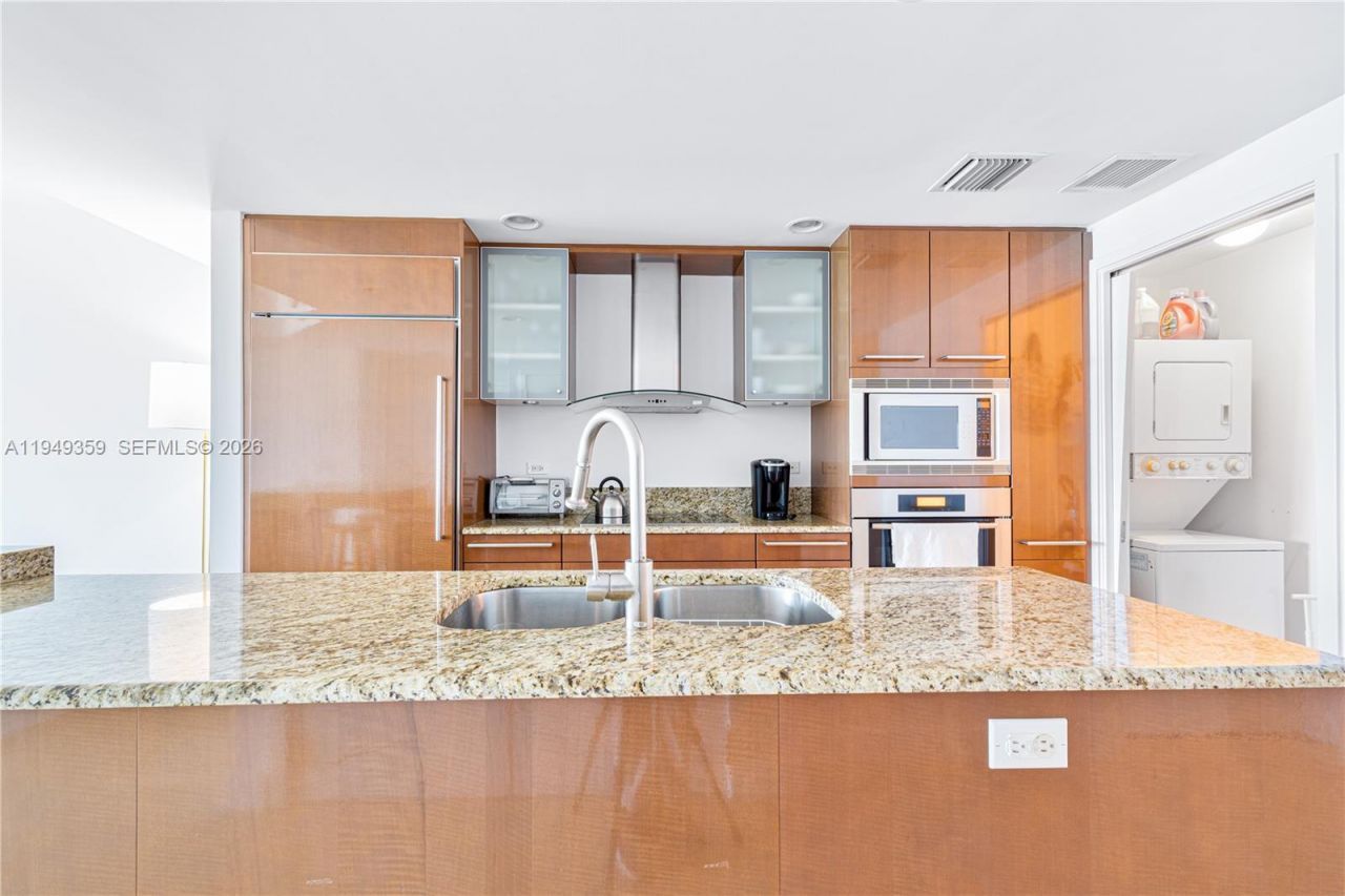 3801 Collins Ave, Unit 1105, Miami Beach, FL 33140 Photo