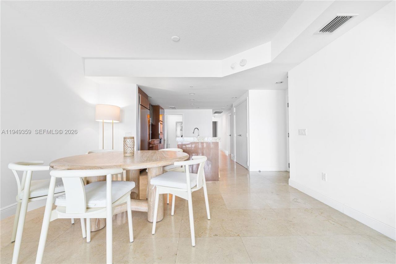 3801 Collins Ave, Unit 1105, Miami Beach, FL 33140 Photo