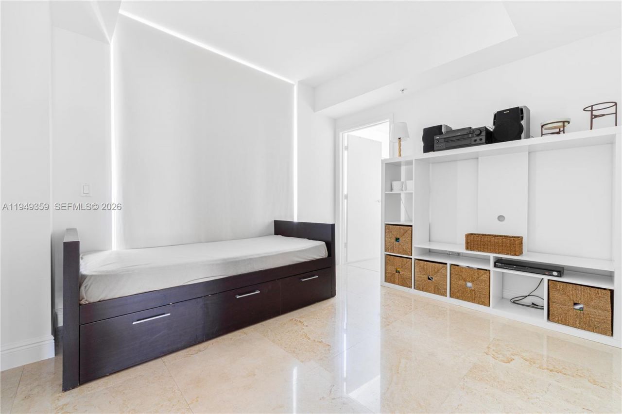 3801 Collins Ave, Unit 1105, Miami Beach, FL 33140 Photo