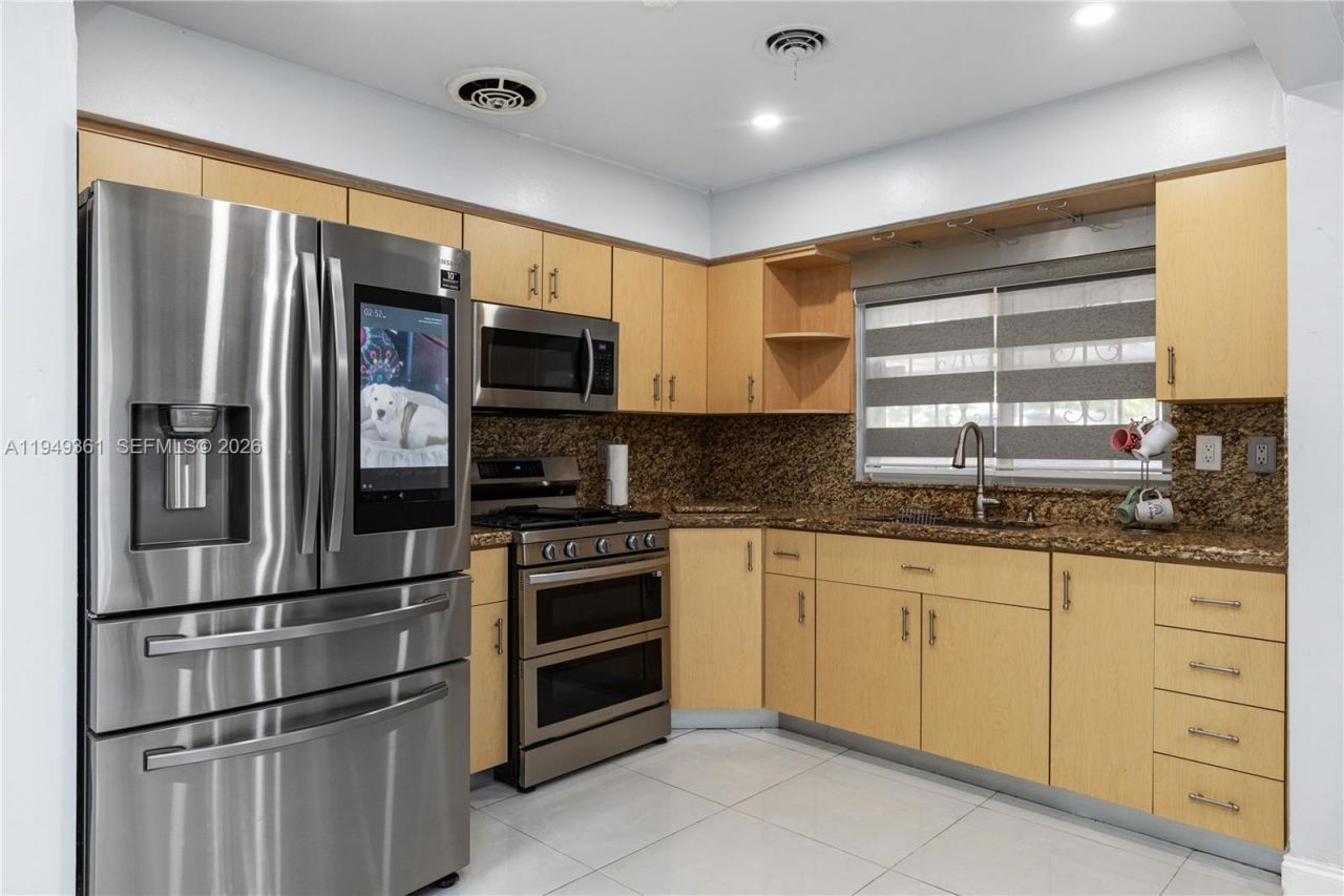 1211 NW 179th St, Miami Gardens, FL 33169 Photo