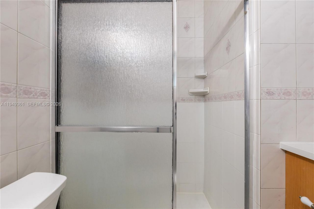 1211 NW 179th St, Miami Gardens, FL 33169 Photo