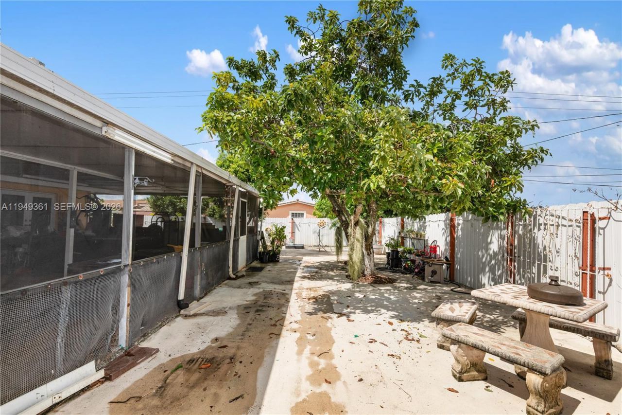 1211 NW 179th St, Miami Gardens, FL 33169 Photo