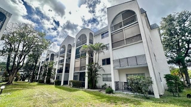 3330 Spanish Moss Ter, Unit 311, Lauderhill, FL 33319 Photo
