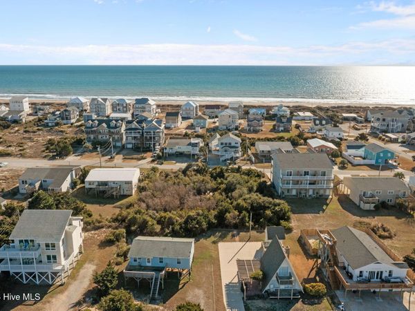 109 Robin Avenue, Atlantic Beach, NC 28512