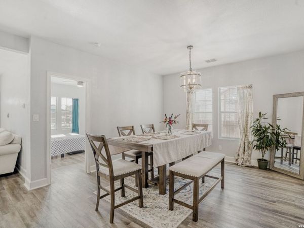 1403 Kentucky, San Antonio, TX 78201