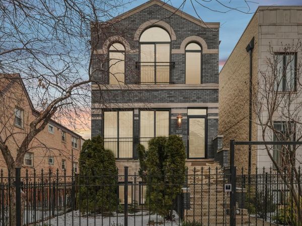 3137 N Spaulding Avenue, Chicago, IL 60618