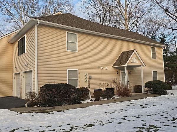 15 Village Cove, Unit 15, Warwick, NY 10990