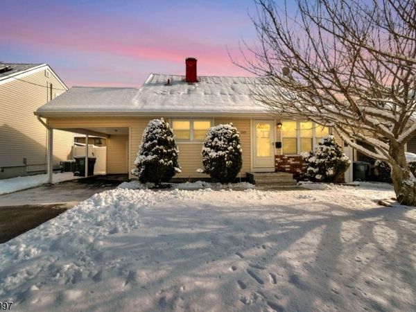 160 Brown Ave, Woodbridge, NJ 08830