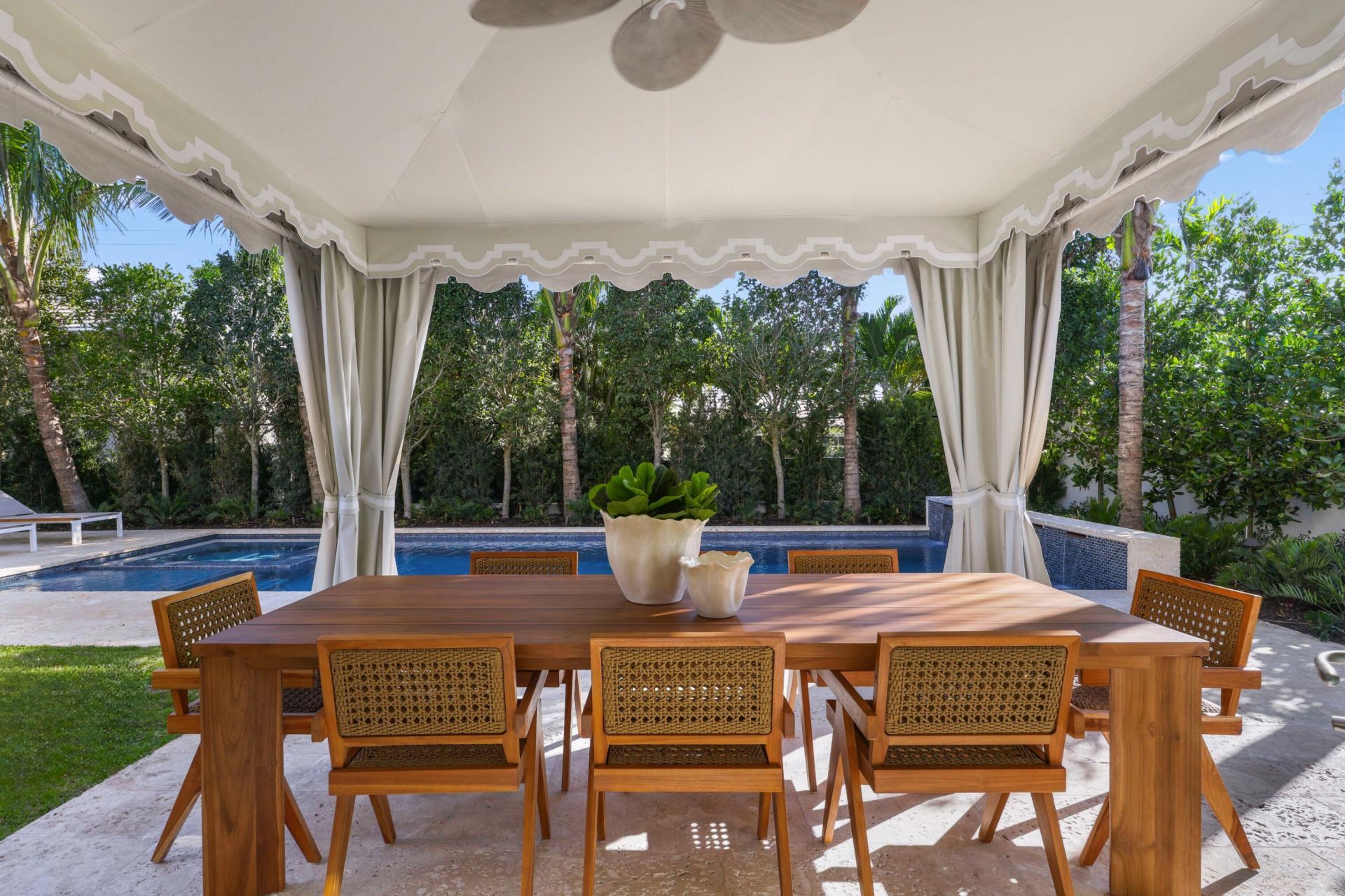 350 Seabreeze Avenue, Palm Beach, FL 33480 Photo