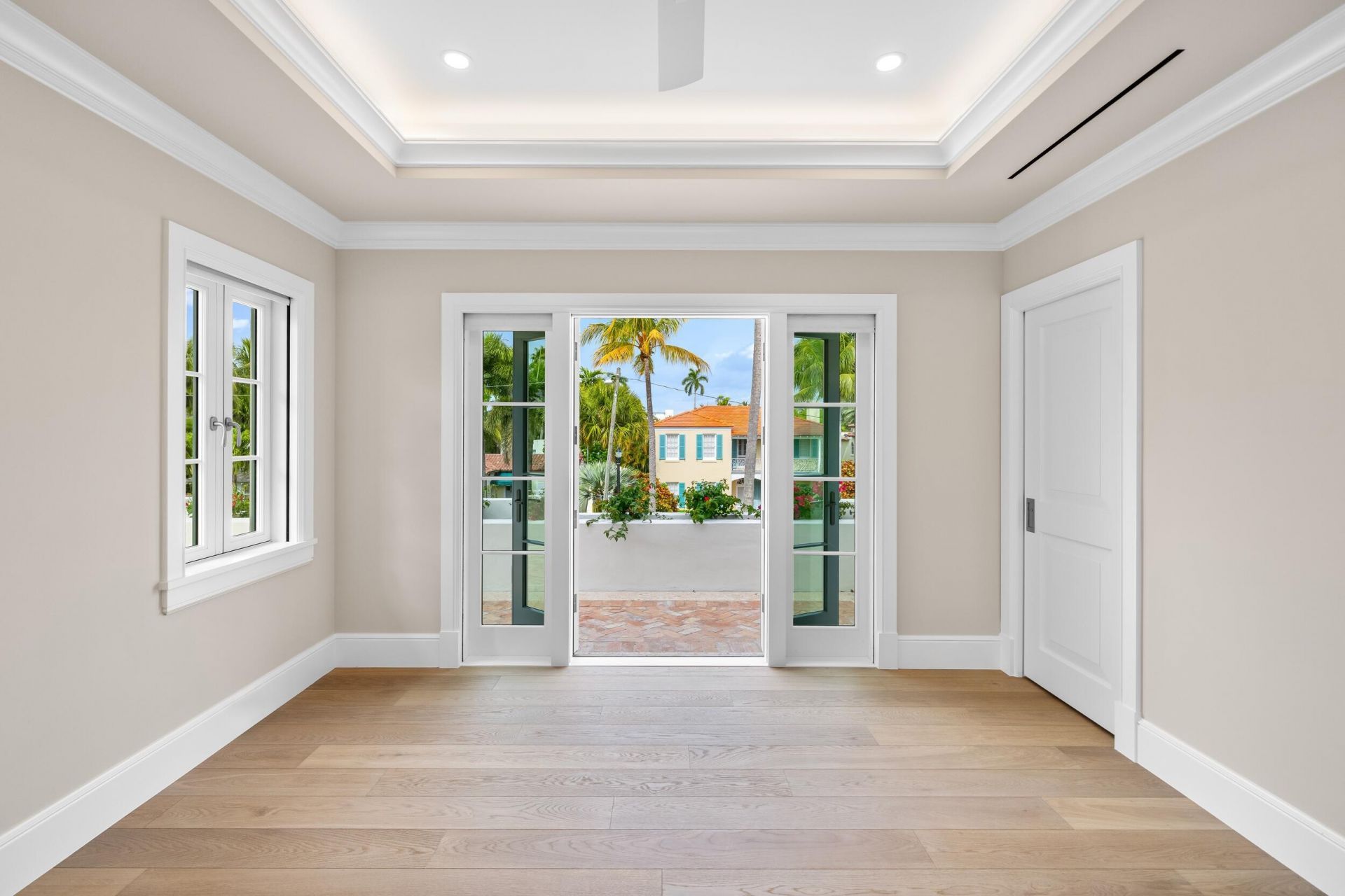 350 Seabreeze Avenue, Palm Beach, FL 33480 Photo