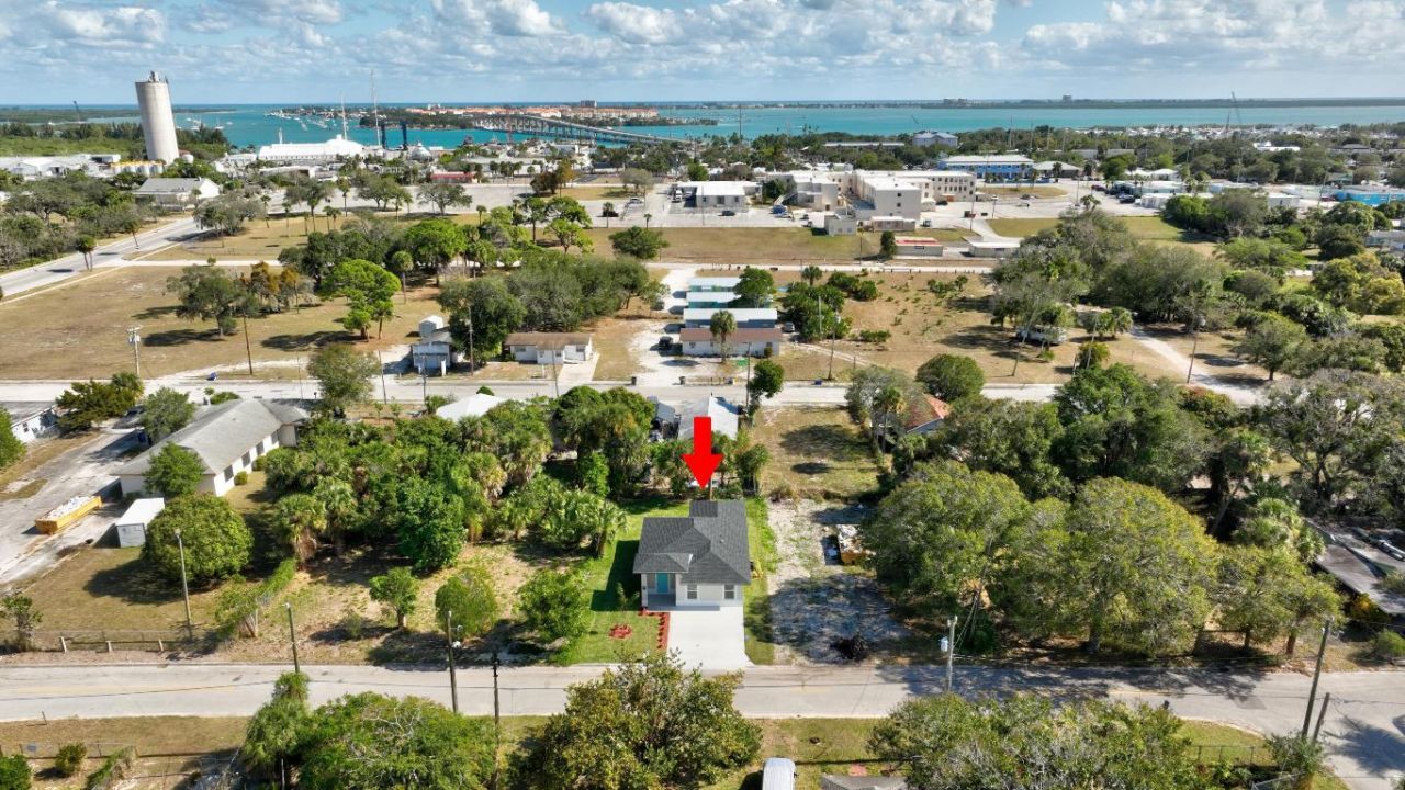 706 Dundas Court, Fort Pierce, FL 34950 Photo
