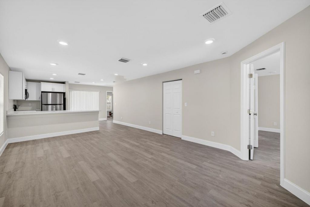 706 Dundas Court, Fort Pierce, FL 34950 Photo