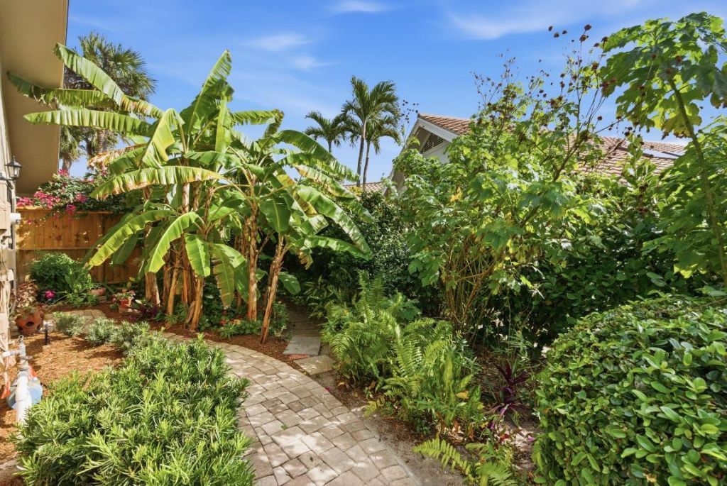 5081 SE Burning Tree Circle, Stuart, FL 34997 Photo