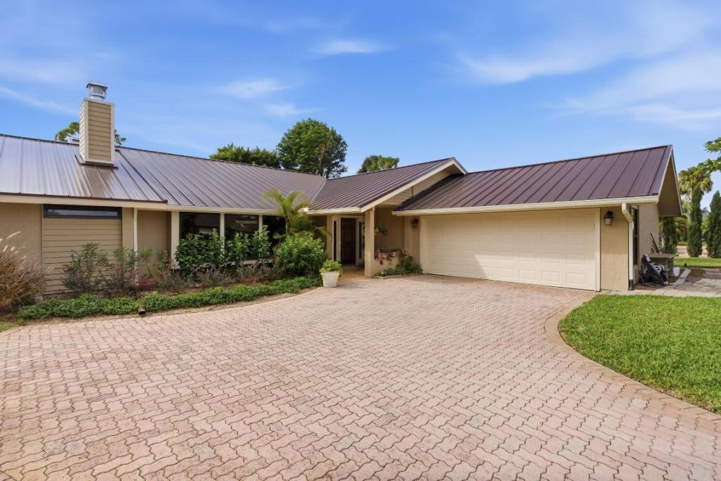 5081 SE Burning Tree Circle, Stuart, FL 34997 Photo