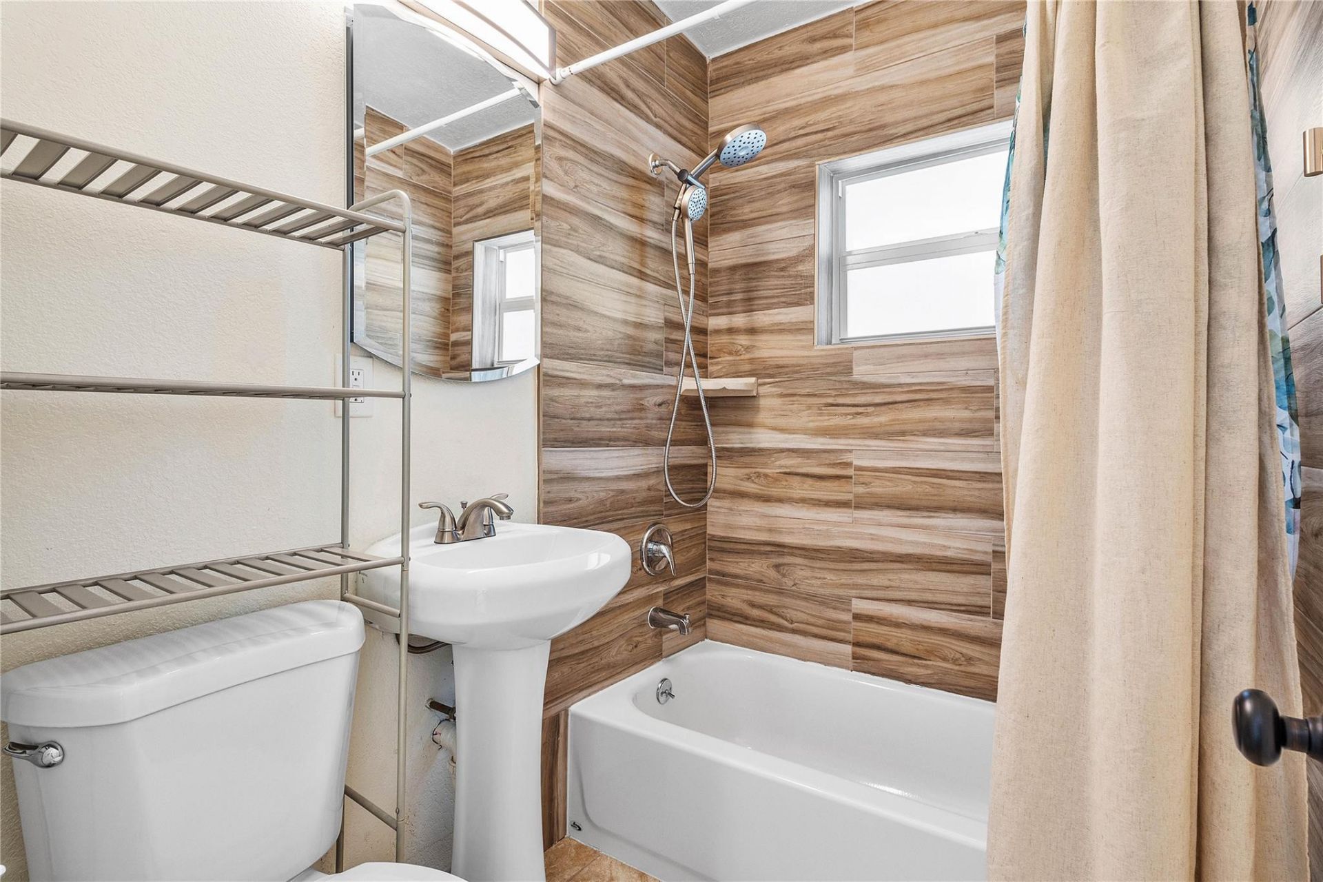 1300 SW 19th Avenue, Fort Lauderdale, FL 33312 Photo