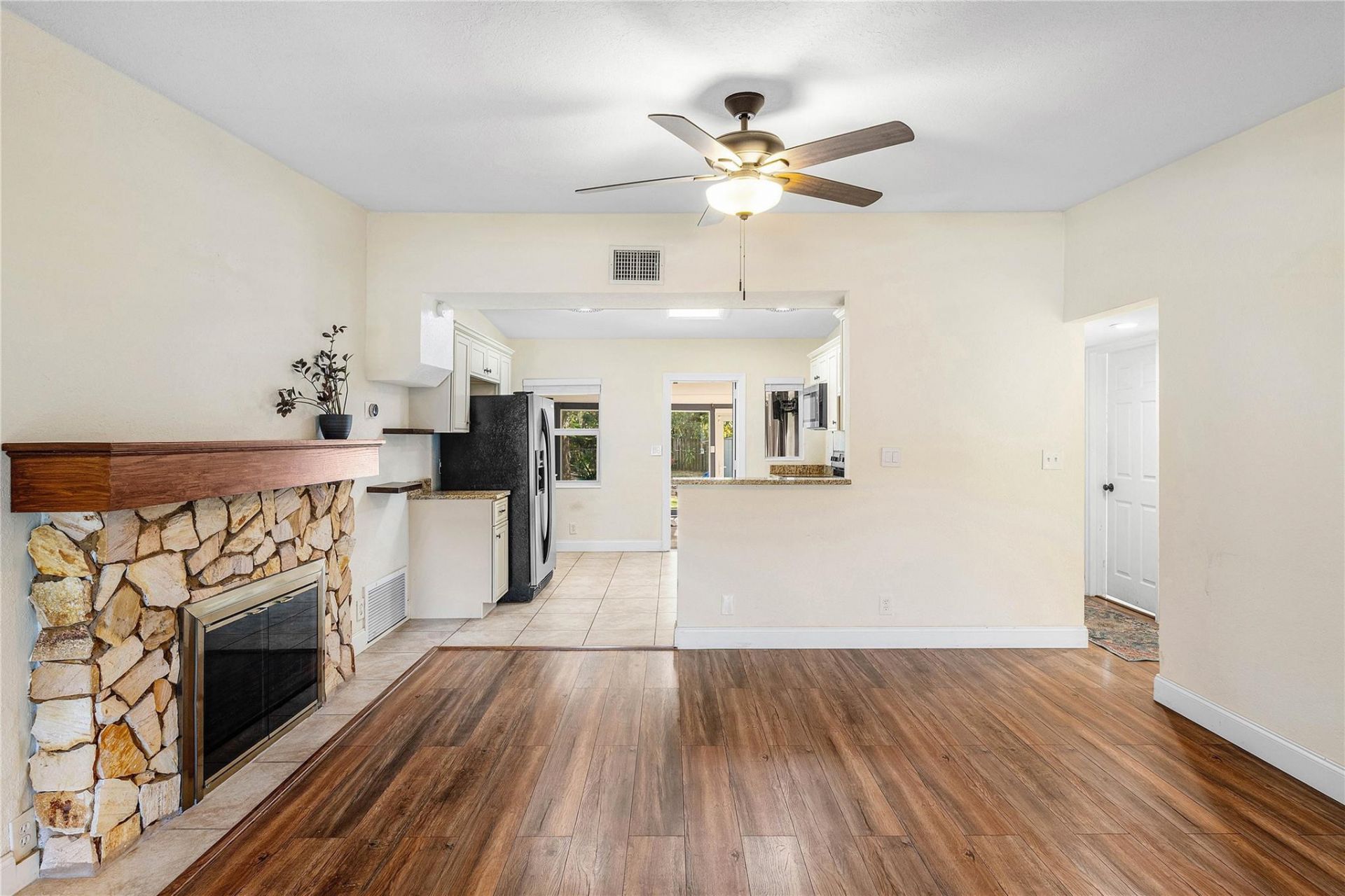 1300 SW 19th Avenue, Fort Lauderdale, FL 33312 Photo