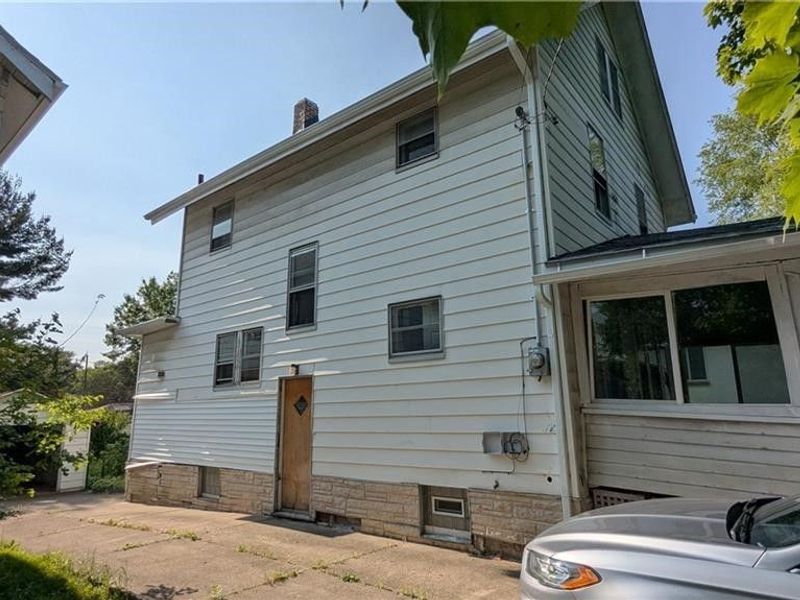 2242 East Avenue, Akron, OH 44314 Photo 2