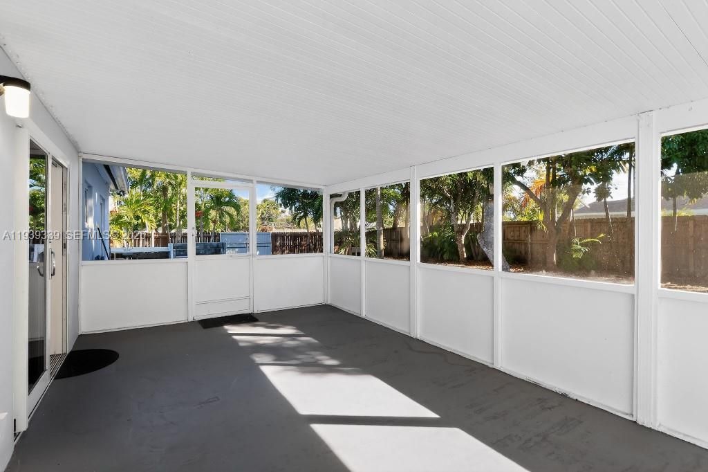 9900 SW 164th Ter, Miami, FL 33157 Photo