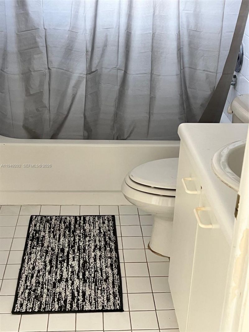 10431 N Kendall Dr, Unit D314, Miami, FL 33176 Photo