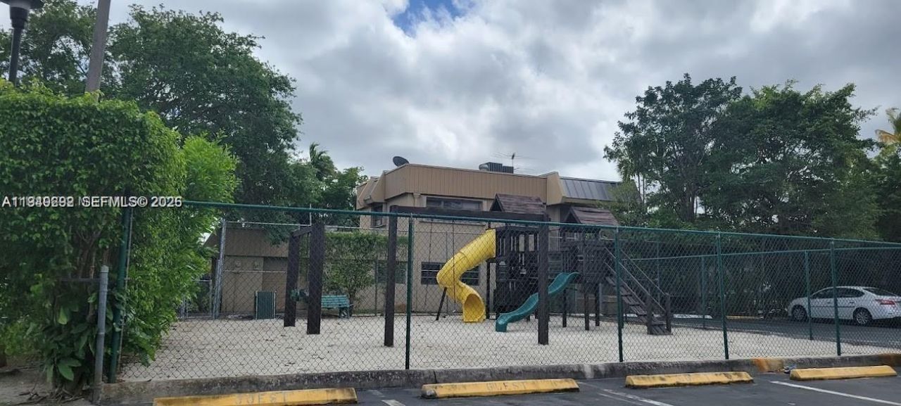 10431 N Kendall Dr, Unit D314, Miami, FL 33176 Photo