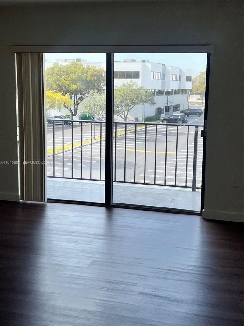 10431 N Kendall Dr, Unit D314, Miami, FL 33176 Photo