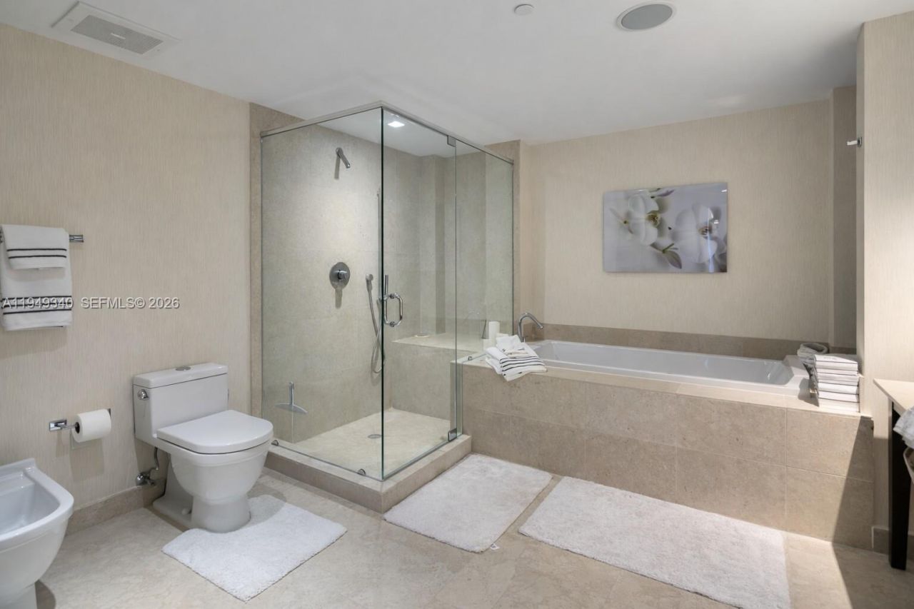 465 Brickell Ave, Unit 2101, Miami, FL 33131 Photo