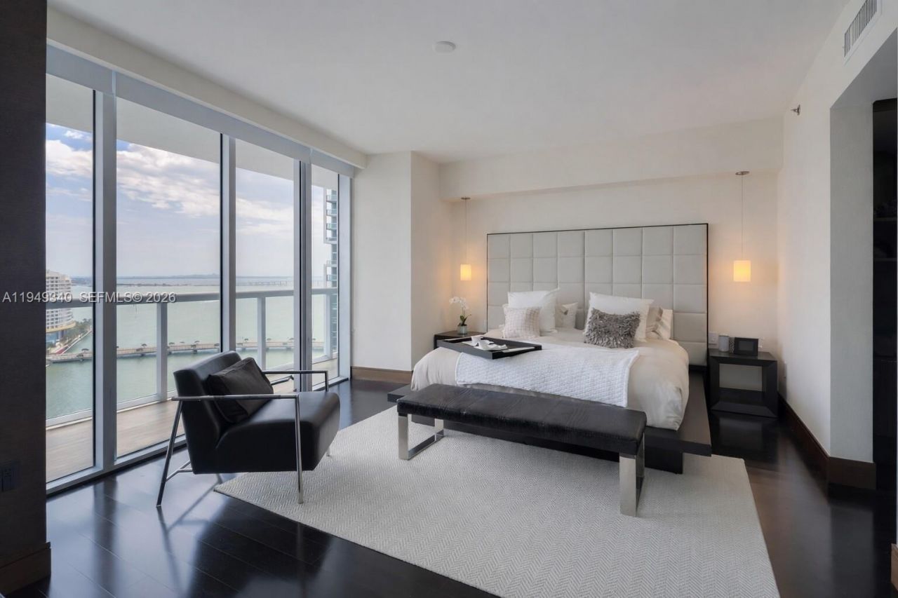 465 Brickell Ave, Unit 2101, Miami, FL 33131 Photo