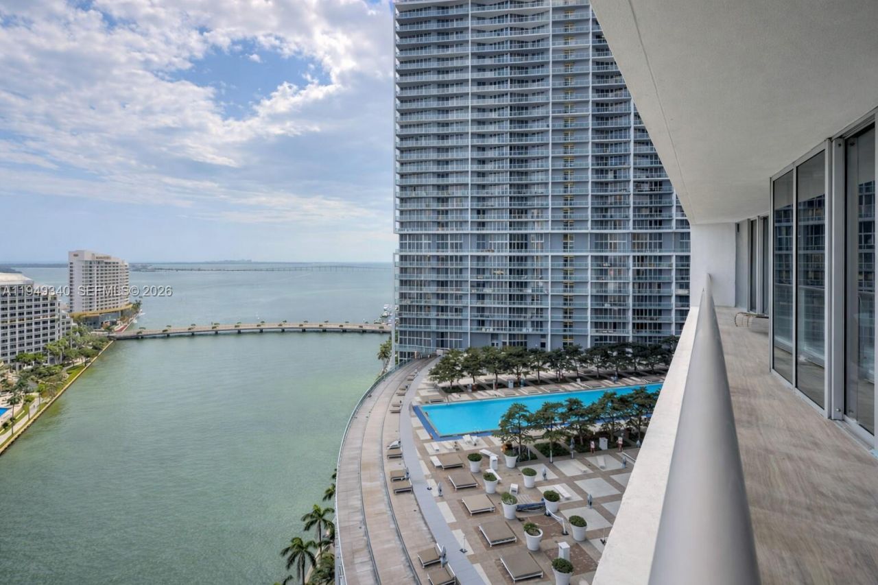 465 Brickell Ave, Unit 2101, Miami, FL 33131 Photo