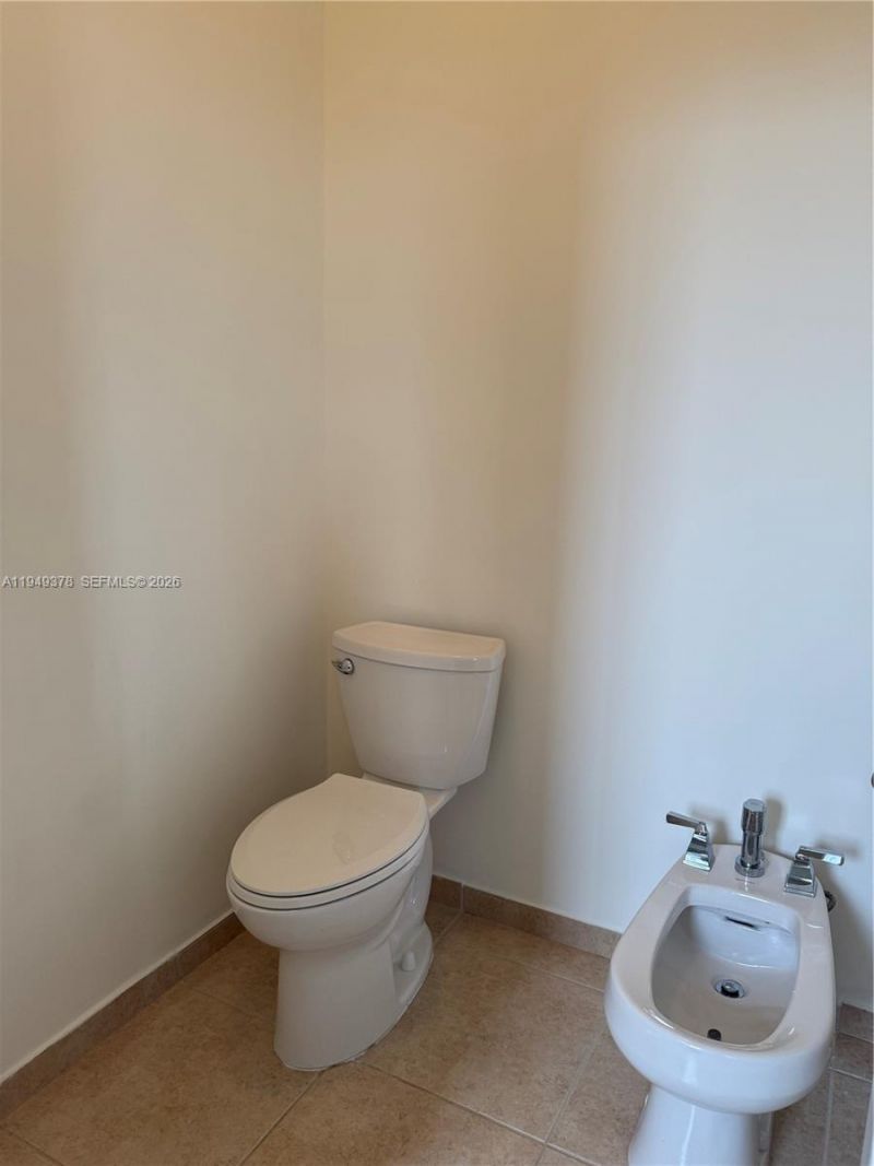 7412 NW 108th Path, Doral, FL 33178 Photo