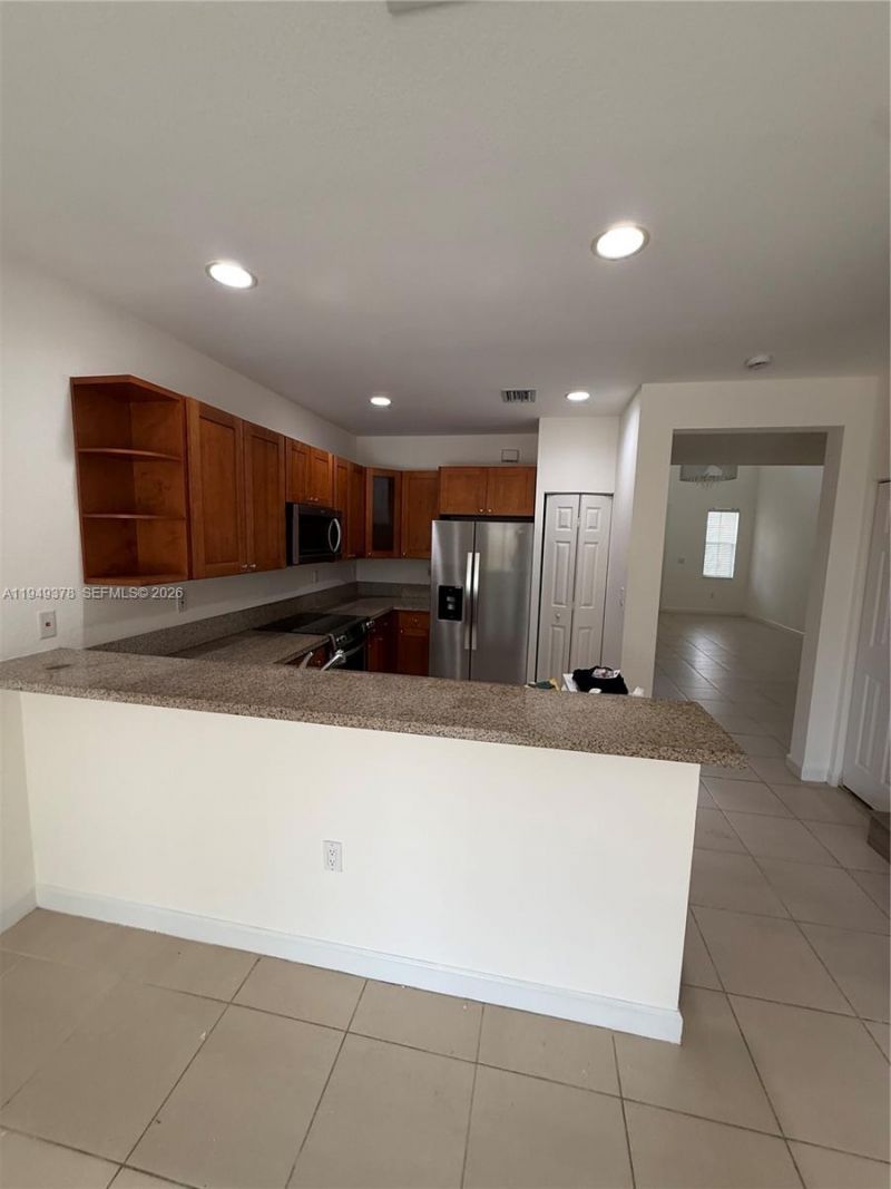 7412 NW 108th Path, Doral, FL 33178 Photo