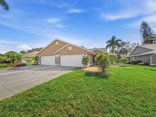 430 Saint Andrews BLVD , Unit 6, NAPLES, FL 34113