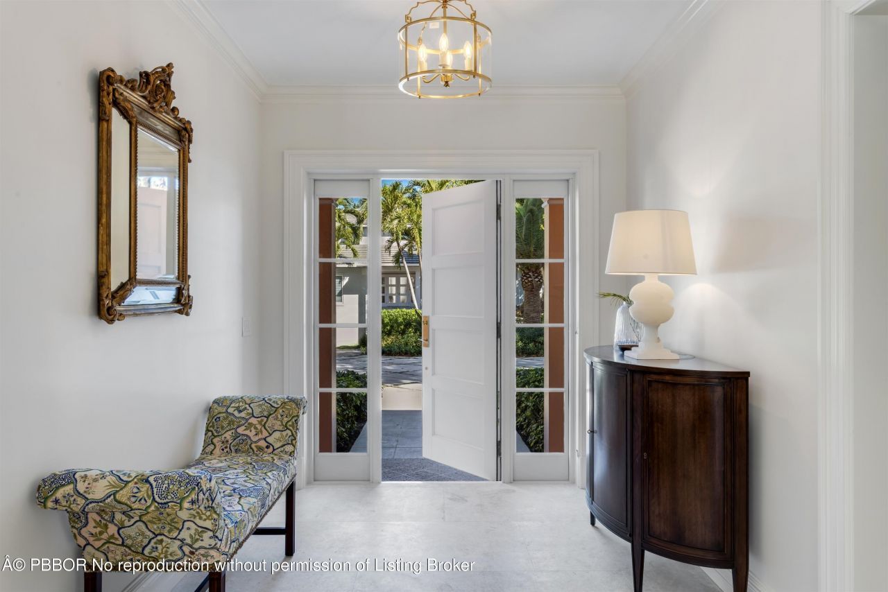 124 Woodbridge Road, Palm Beach, FL 33480 Photo