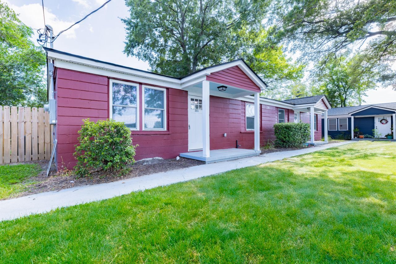 2023 Clements Avenue Photo 4