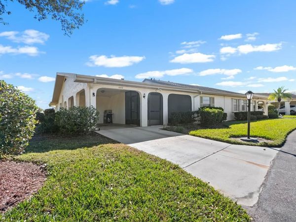 1602 HOVINGTON CIRCLE, SUN CITY CENTER, FL 33573