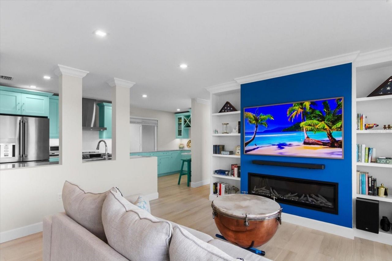 174 Golden Gate Point, Unit 32, Sarasota, FL 34236 Photo