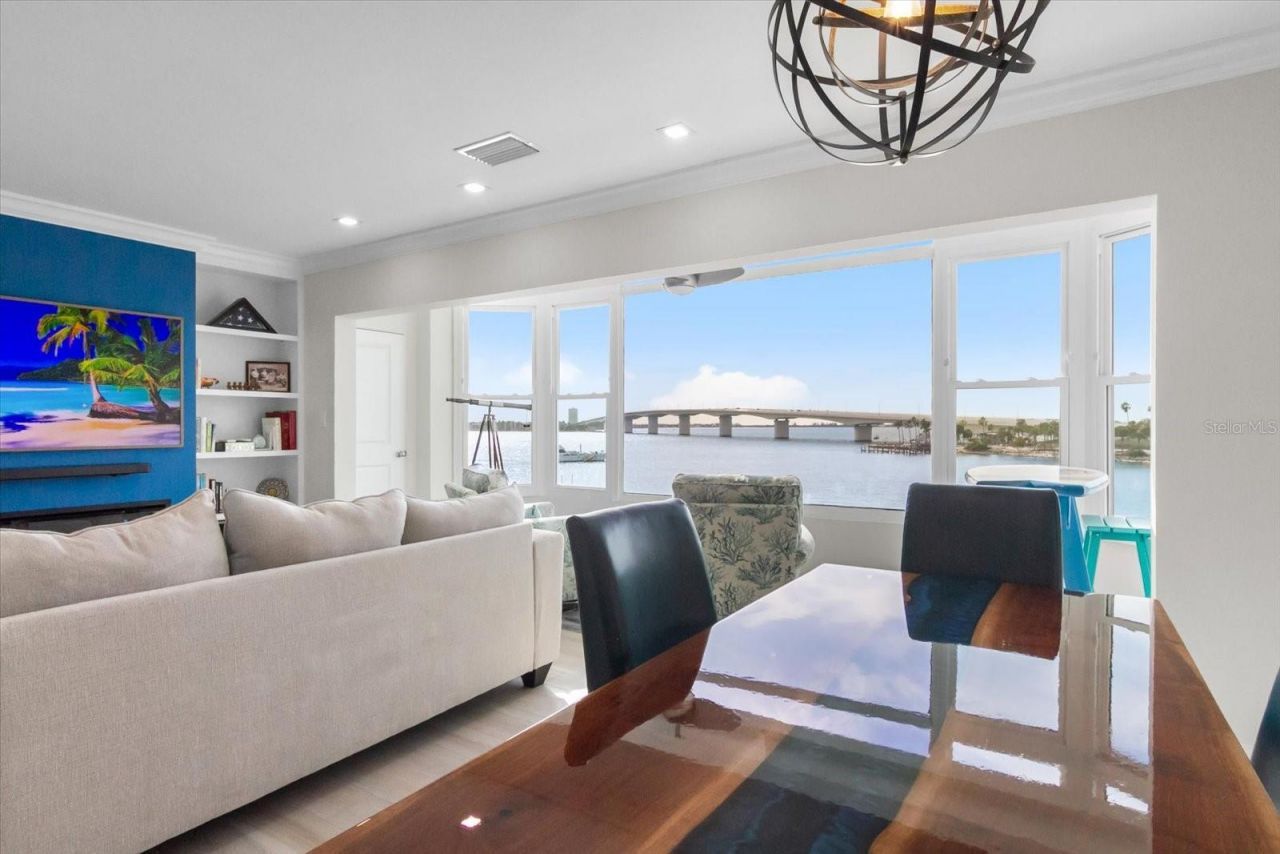 174 Golden Gate Point, Unit 32, Sarasota, FL 34236 Photo