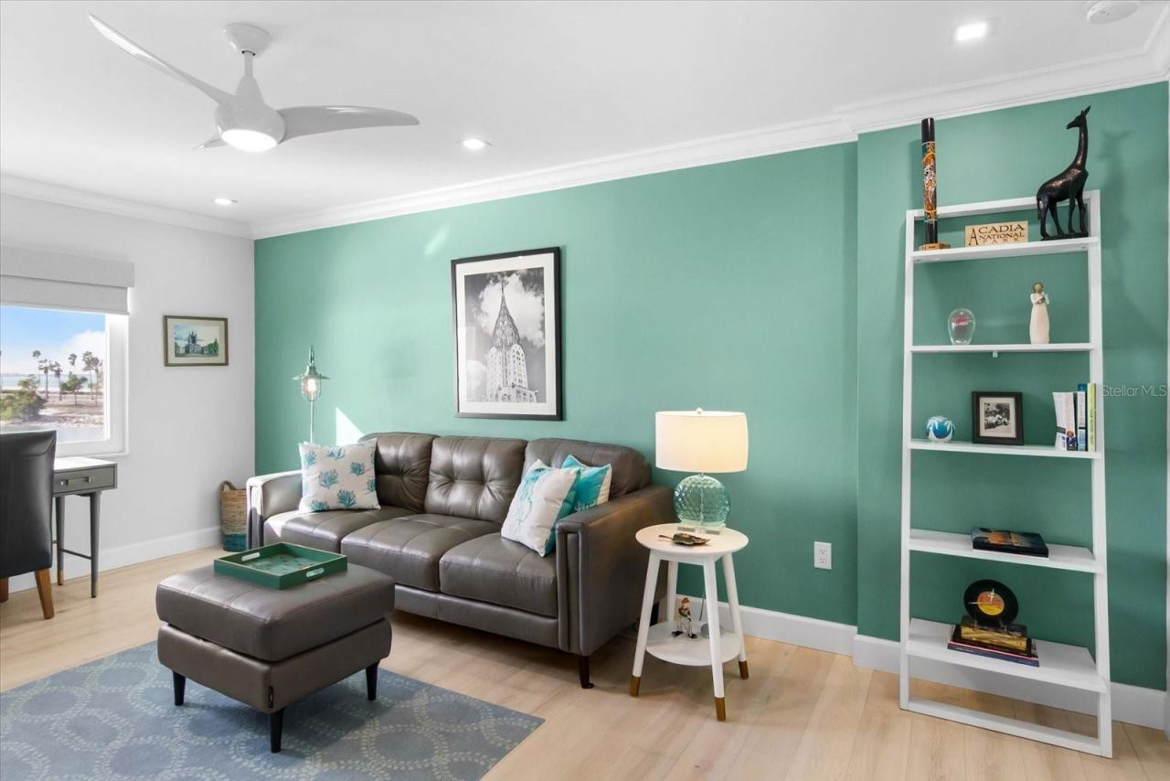 174 Golden Gate Point, Unit 32, Sarasota, FL 34236 Photo