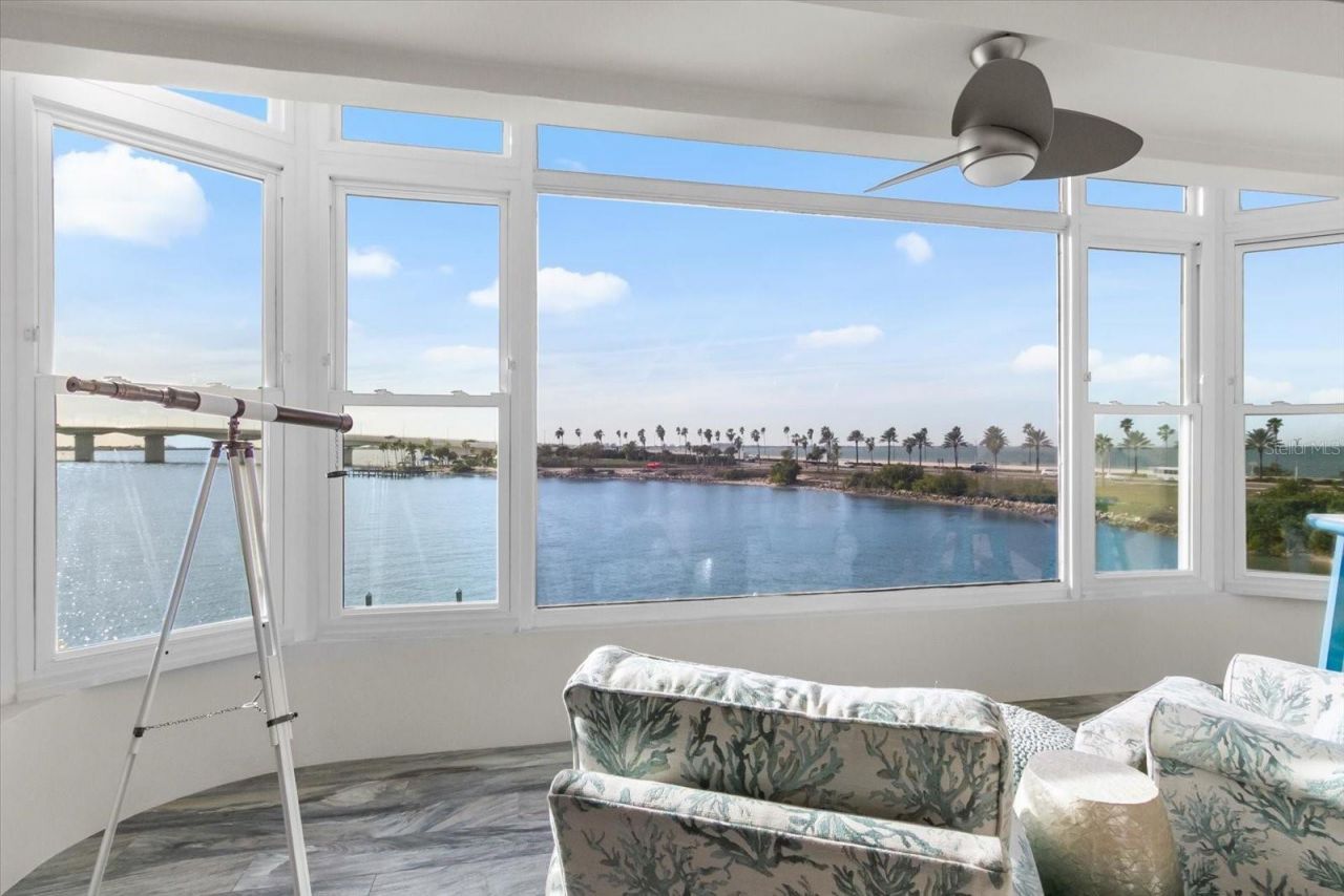 174 Golden Gate Point, Unit 32, Sarasota, FL 34236 Photo