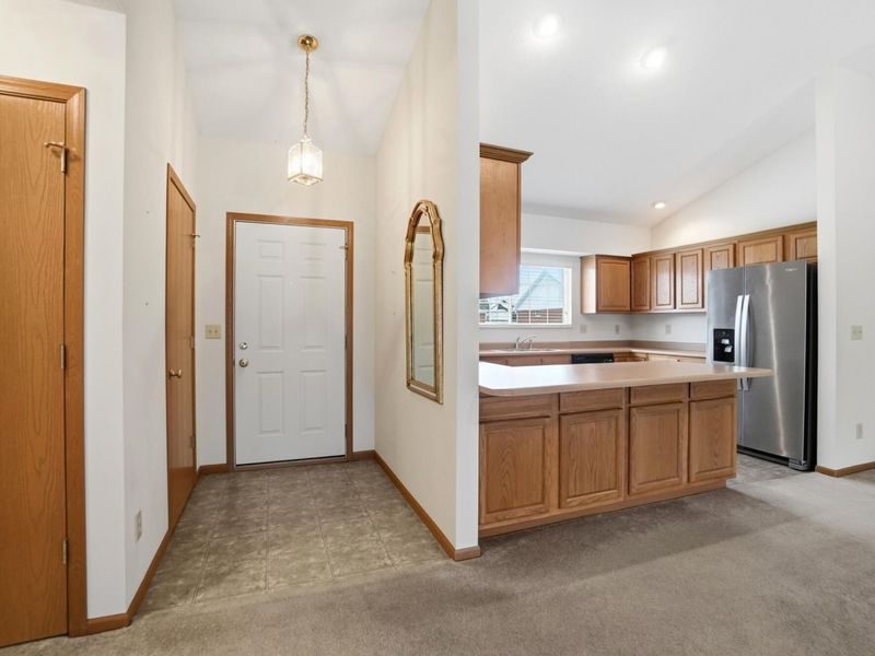 1711 Pinehurst Drive, Springfield, OH 45502 Photo 3